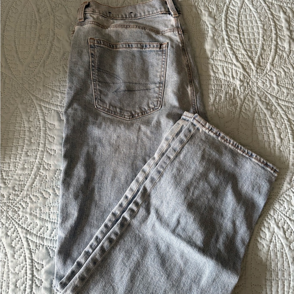 American Eagle Light Blue Jeans with Brown Stitching